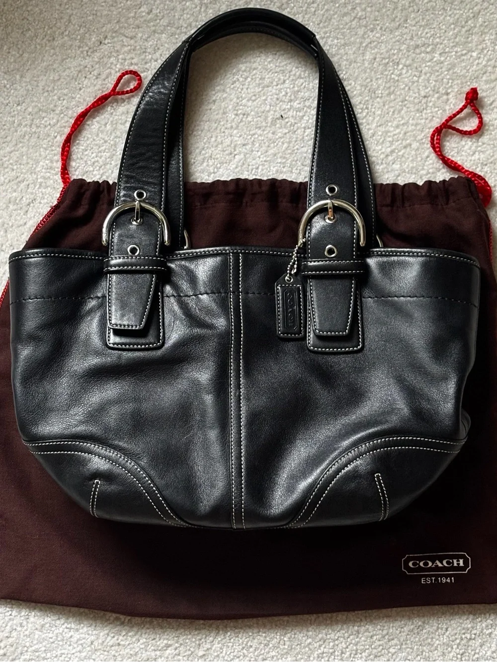 ⭐️Vintage COACH Black Leather Shoulder Handbag with dust bag